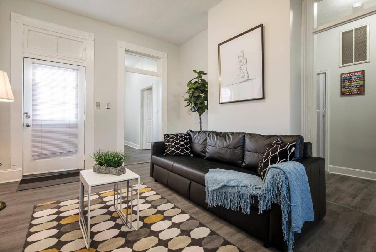 Louisville Dream House 4Br 2Ba By Cozysuites エクステリア 写真