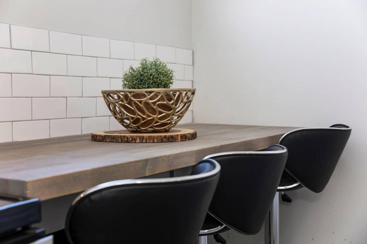 Louisville Dream House 4Br 2Ba By Cozysuites エクステリア 写真